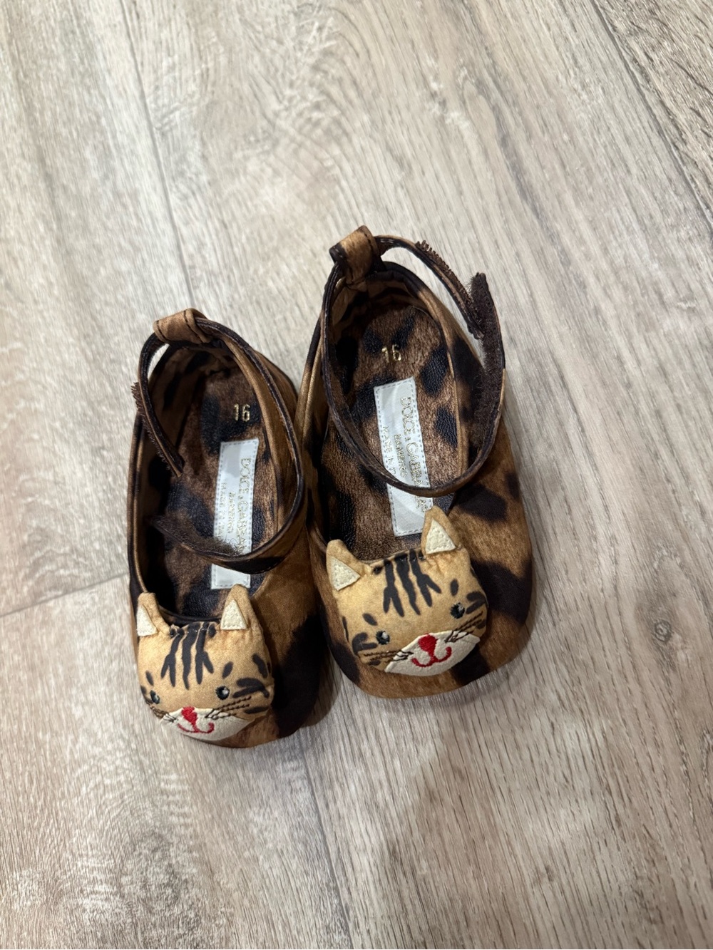 Baby Dolce & Gabbana shoes size infant 16
